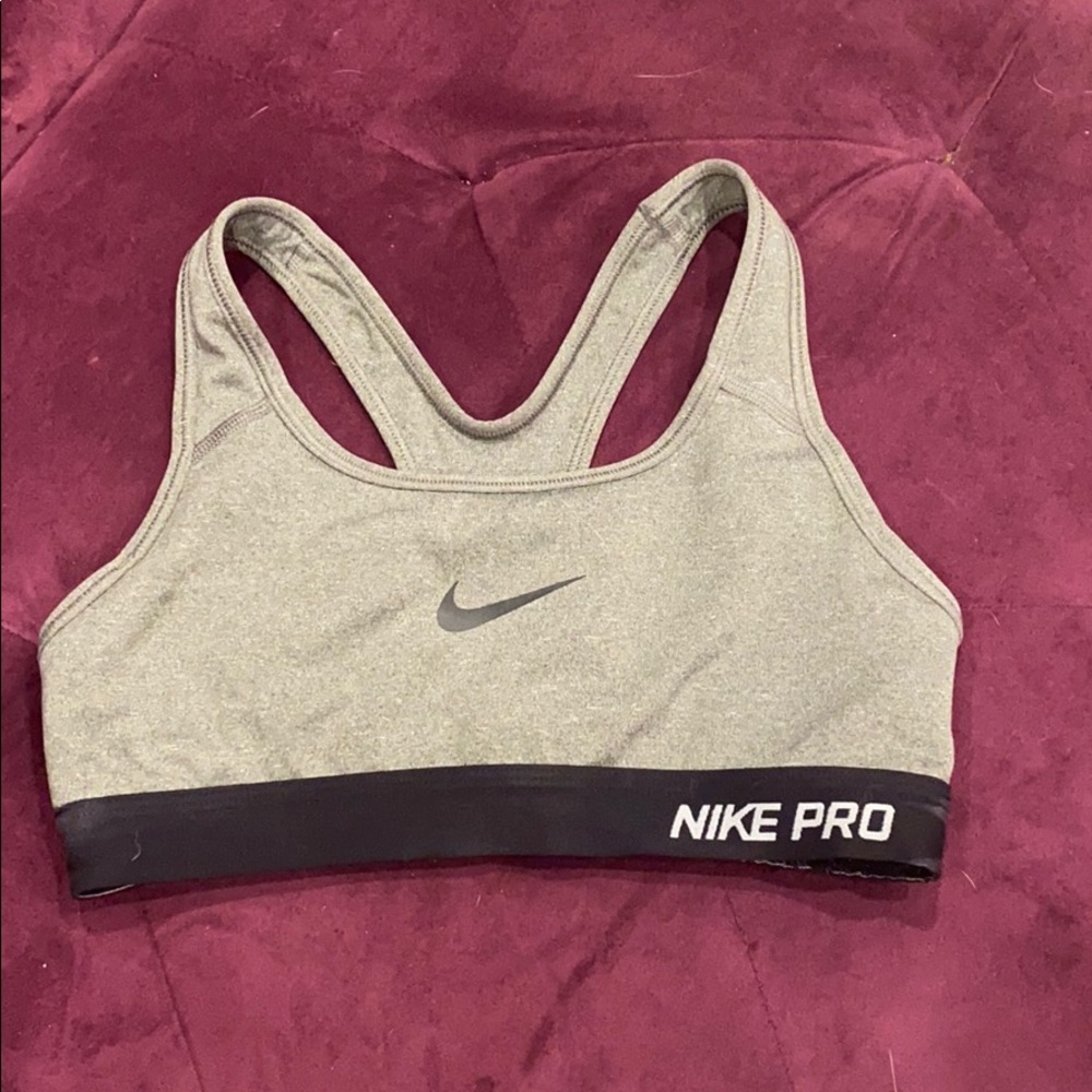 Nike pro gray sports bra